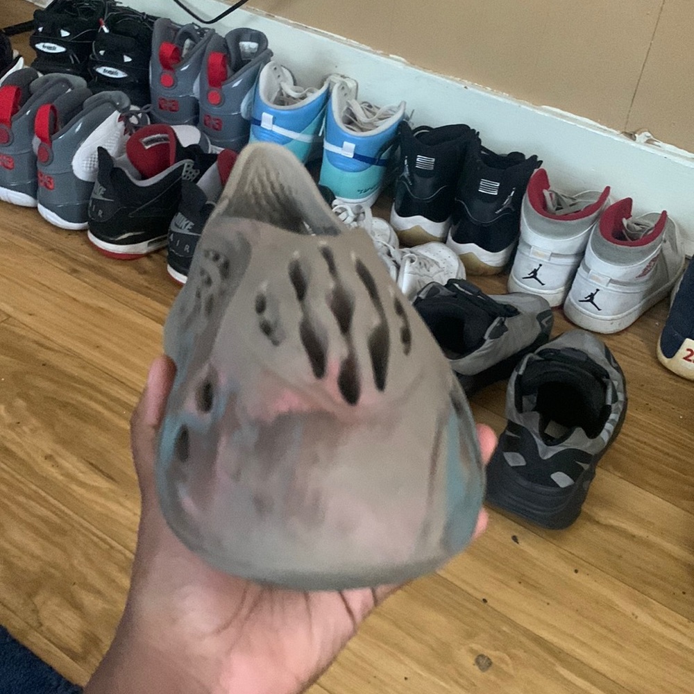 Yeezy foam runner mx sand grey